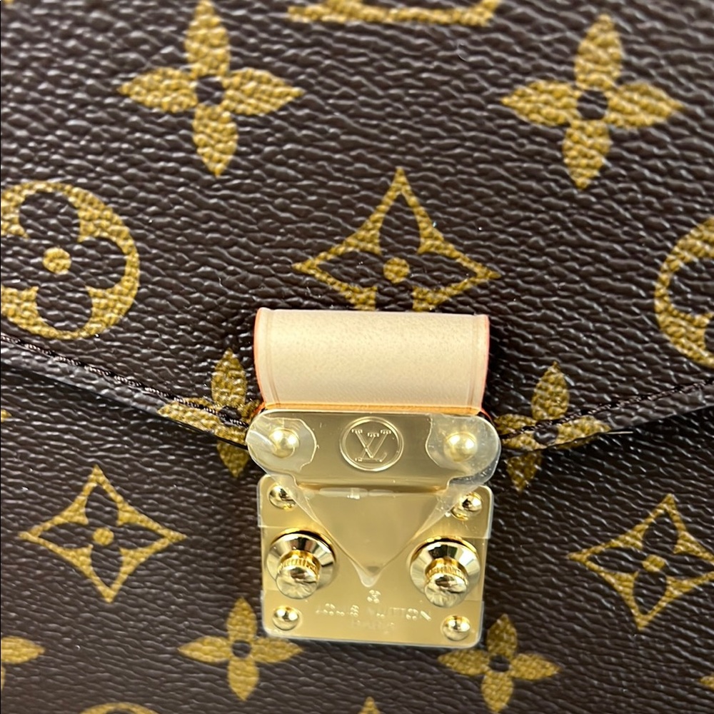 NWT Louis Vuitton Pochette Métis in Monogram Canvas M44875 - Picture 3 of 13